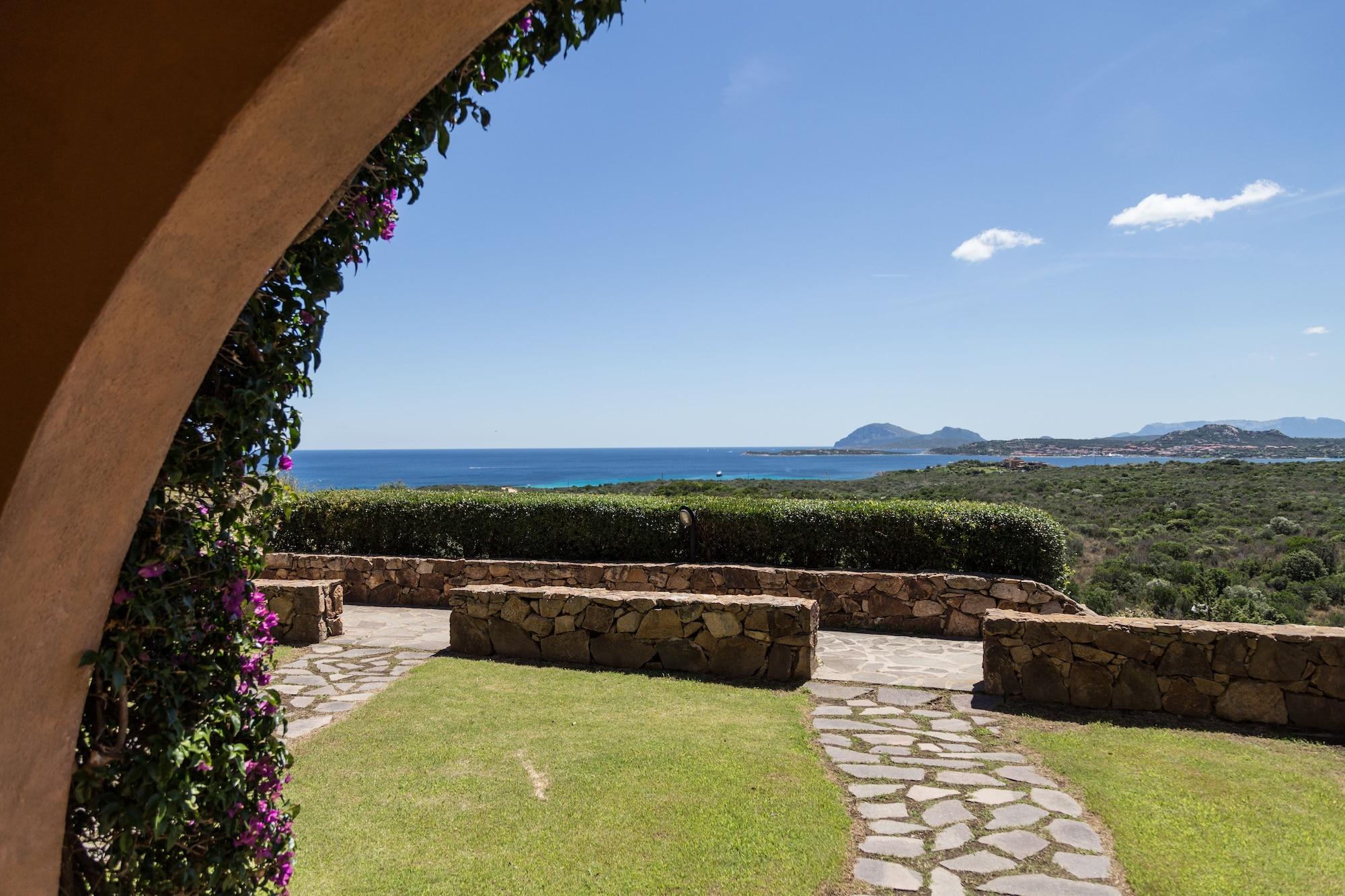 Residence Costa Ruja Portisco Exterior photo